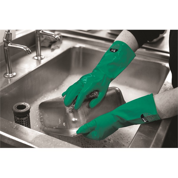 Click for a bigger picture.Green RUBBER GLOVES 7-7.5 (M)